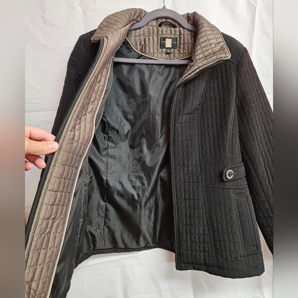 Mid-weight Gallery jacket - Picture 2 of 6